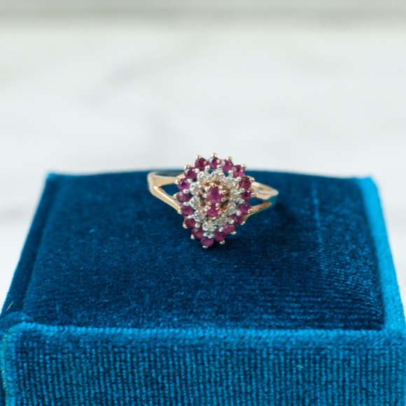 Vintage 14K Gold Ruby Diamond Cluster Ring Size 7 - Picture 6 of 7